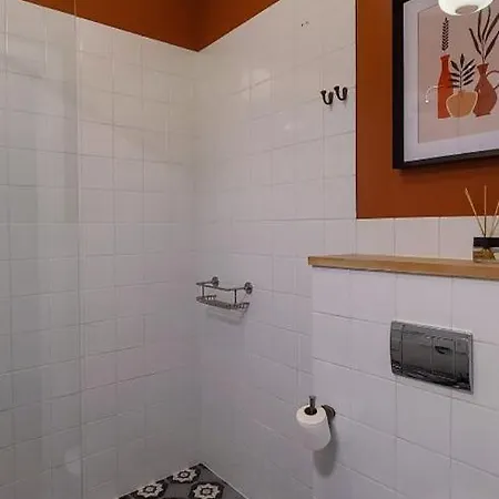 Apartment Stylish In Trendiest Area